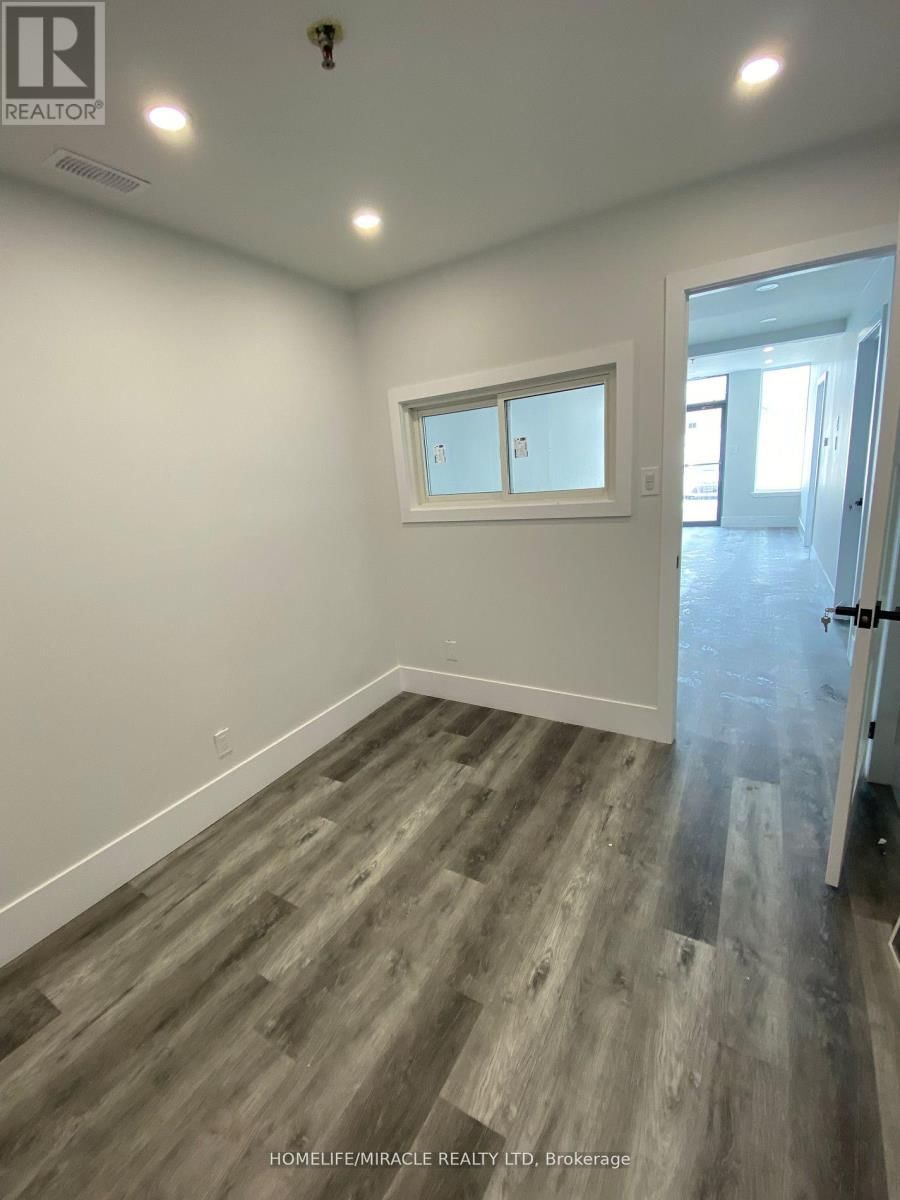 13 - 1365 MIDWAY BOULEVARD Image 1