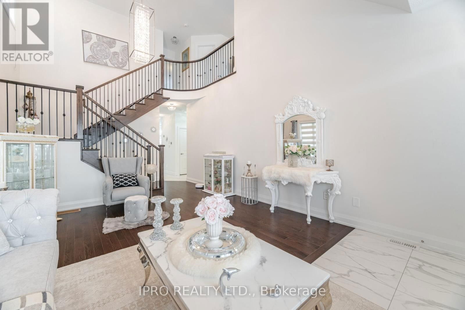 81 MUZZO DRIVE Image 10