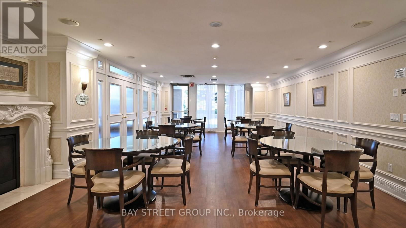 820 - 25 KINGSBRIDGE GARDEN Image 43