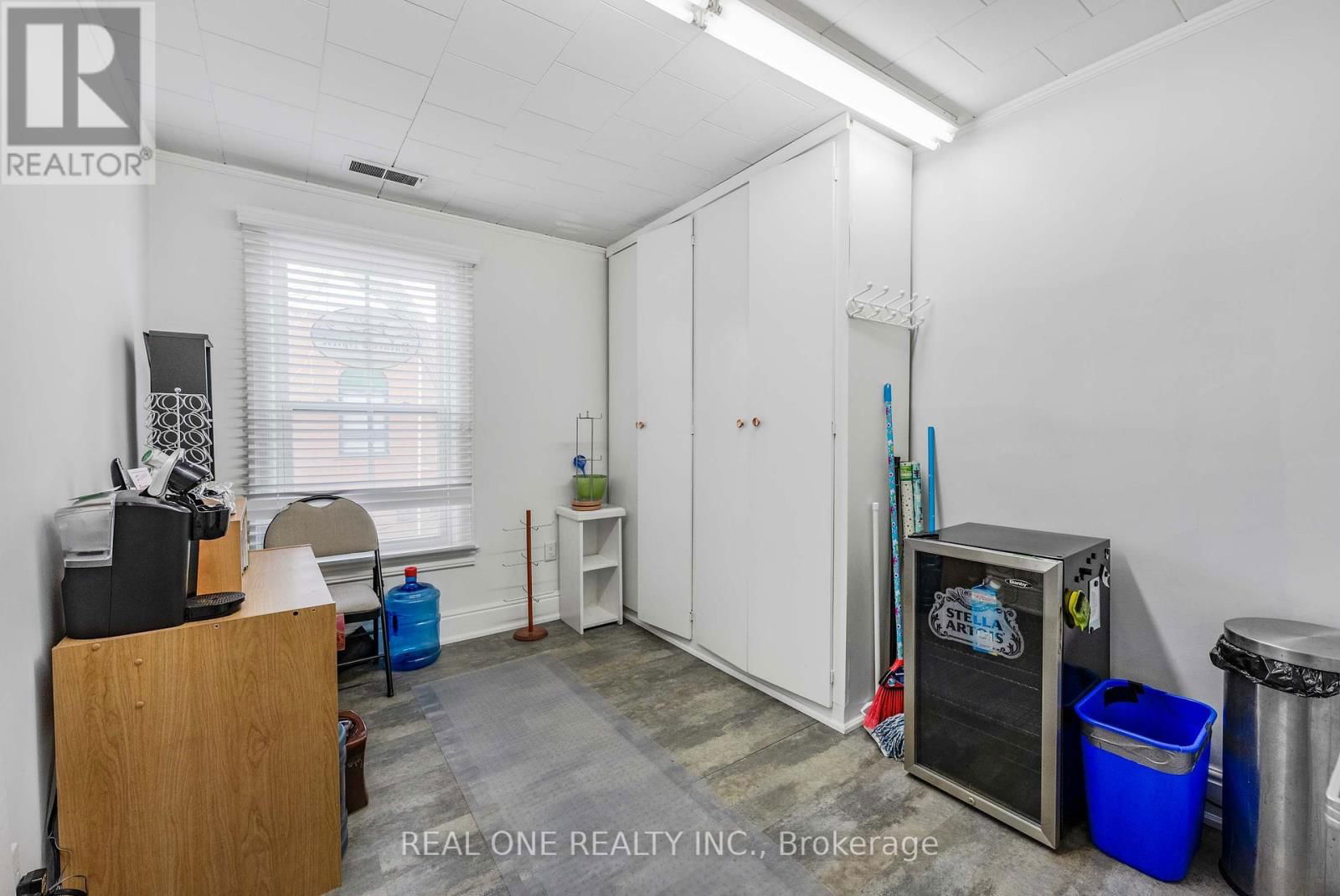 207 MARY STREET Image 22