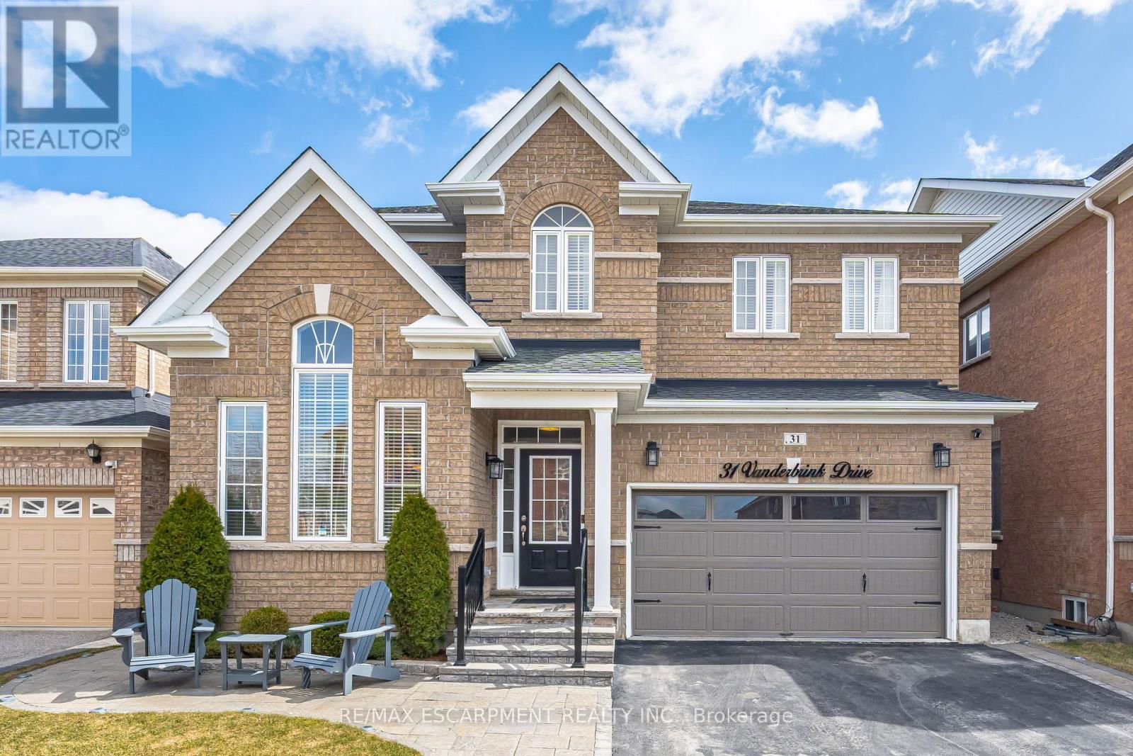31 VANDERBRINK DRIVE Image 1