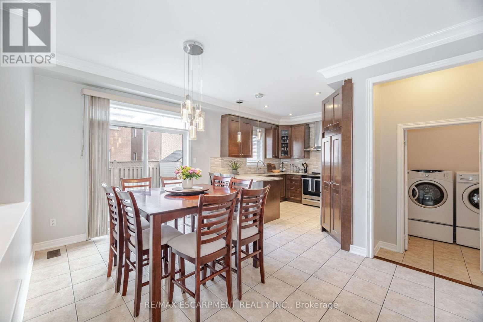 31 VANDERBRINK DRIVE Image 10