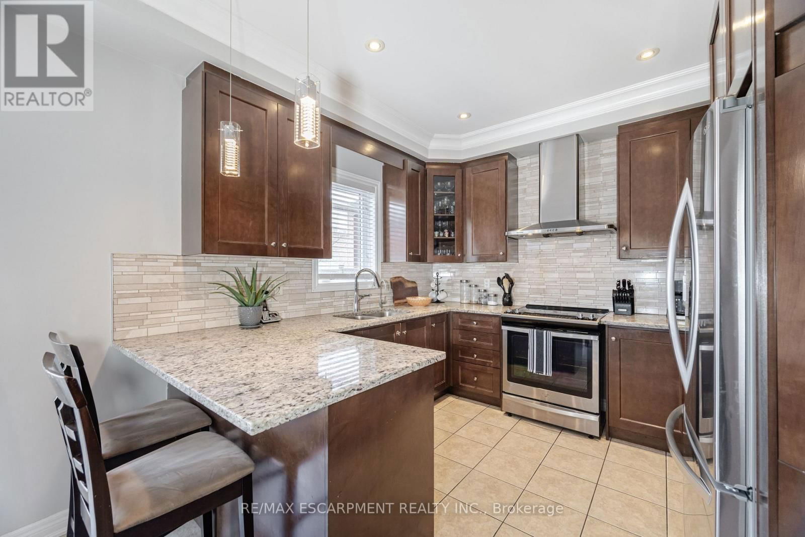 31 VANDERBRINK DRIVE Image 11