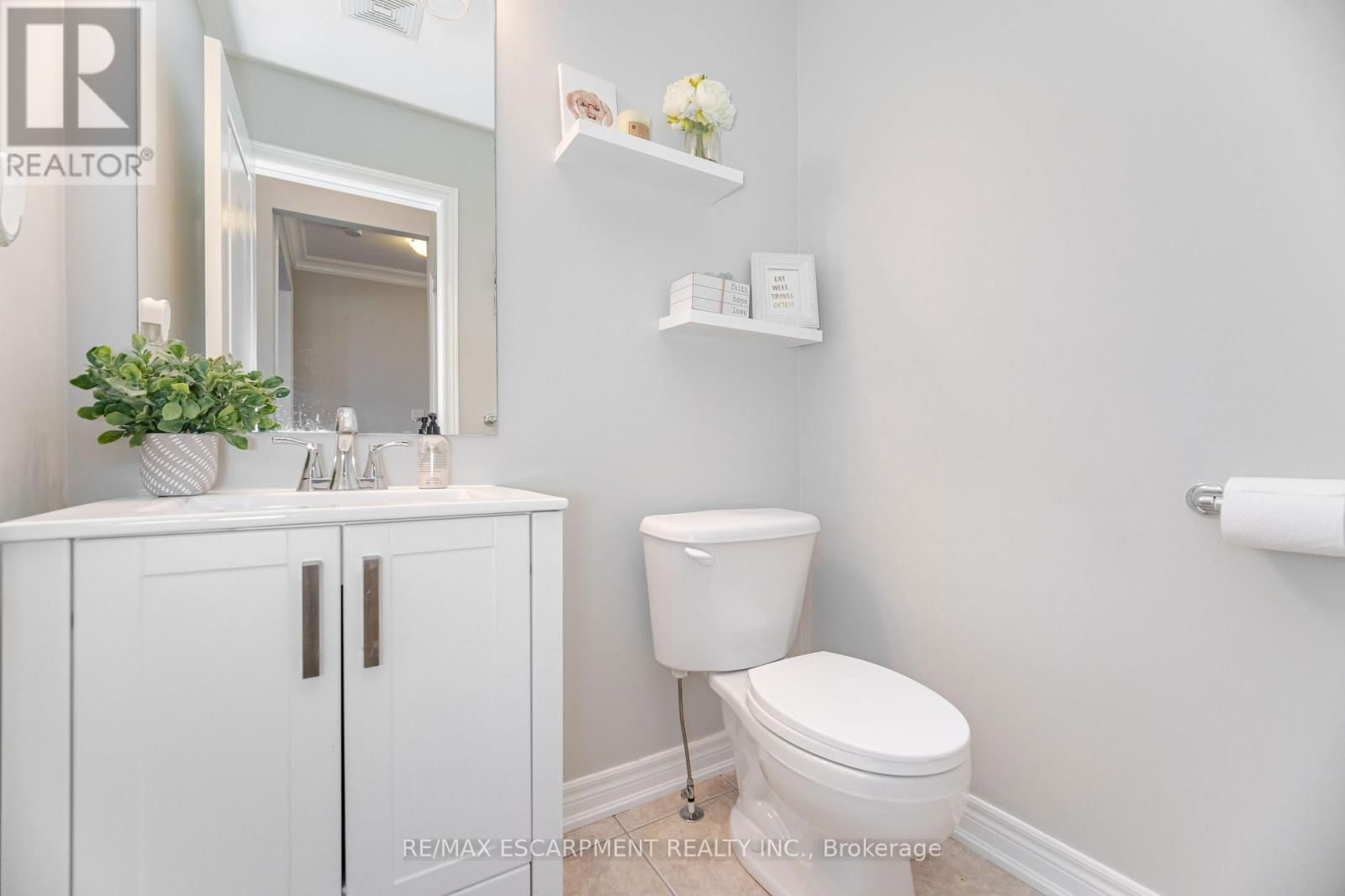 31 VANDERBRINK DRIVE Image 14