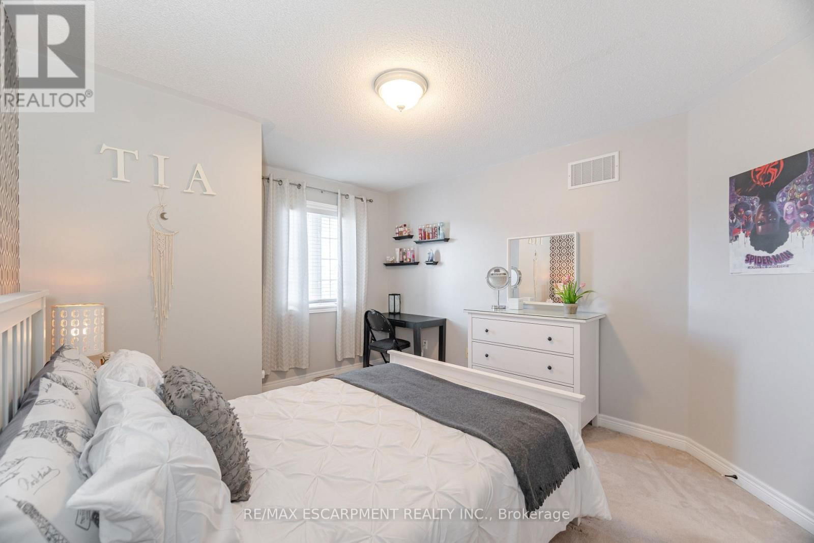 31 VANDERBRINK DRIVE Image 26