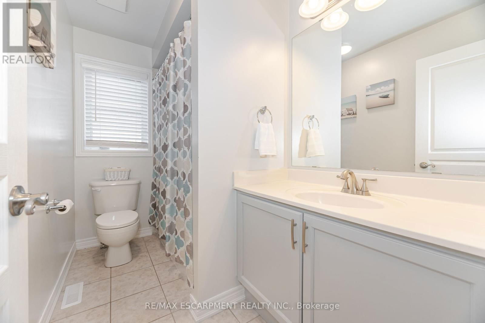 31 VANDERBRINK DRIVE Image 32