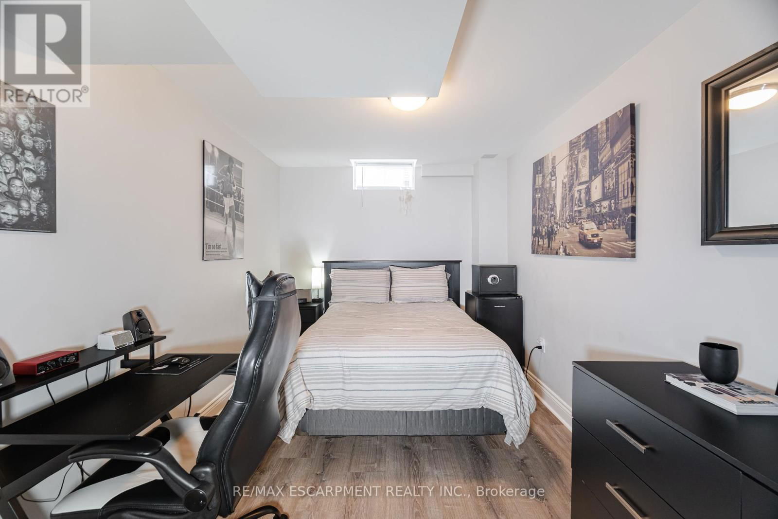 31 VANDERBRINK DRIVE Image 37