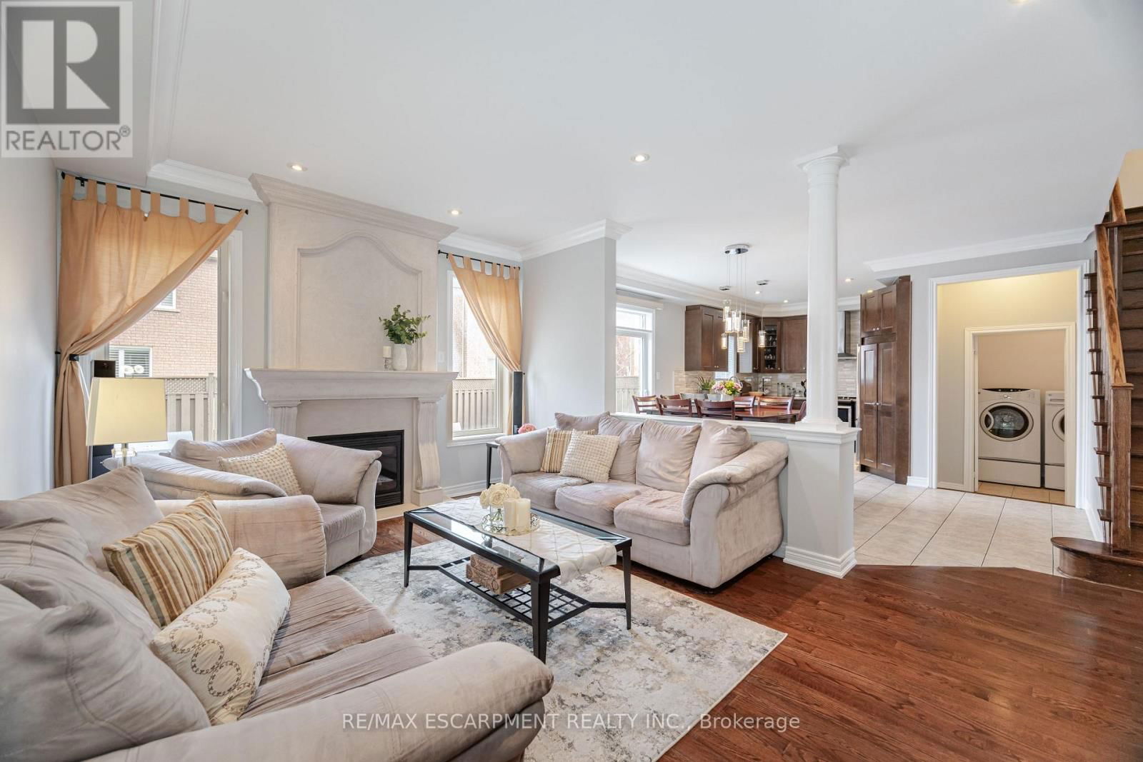 31 VANDERBRINK DRIVE Image 8