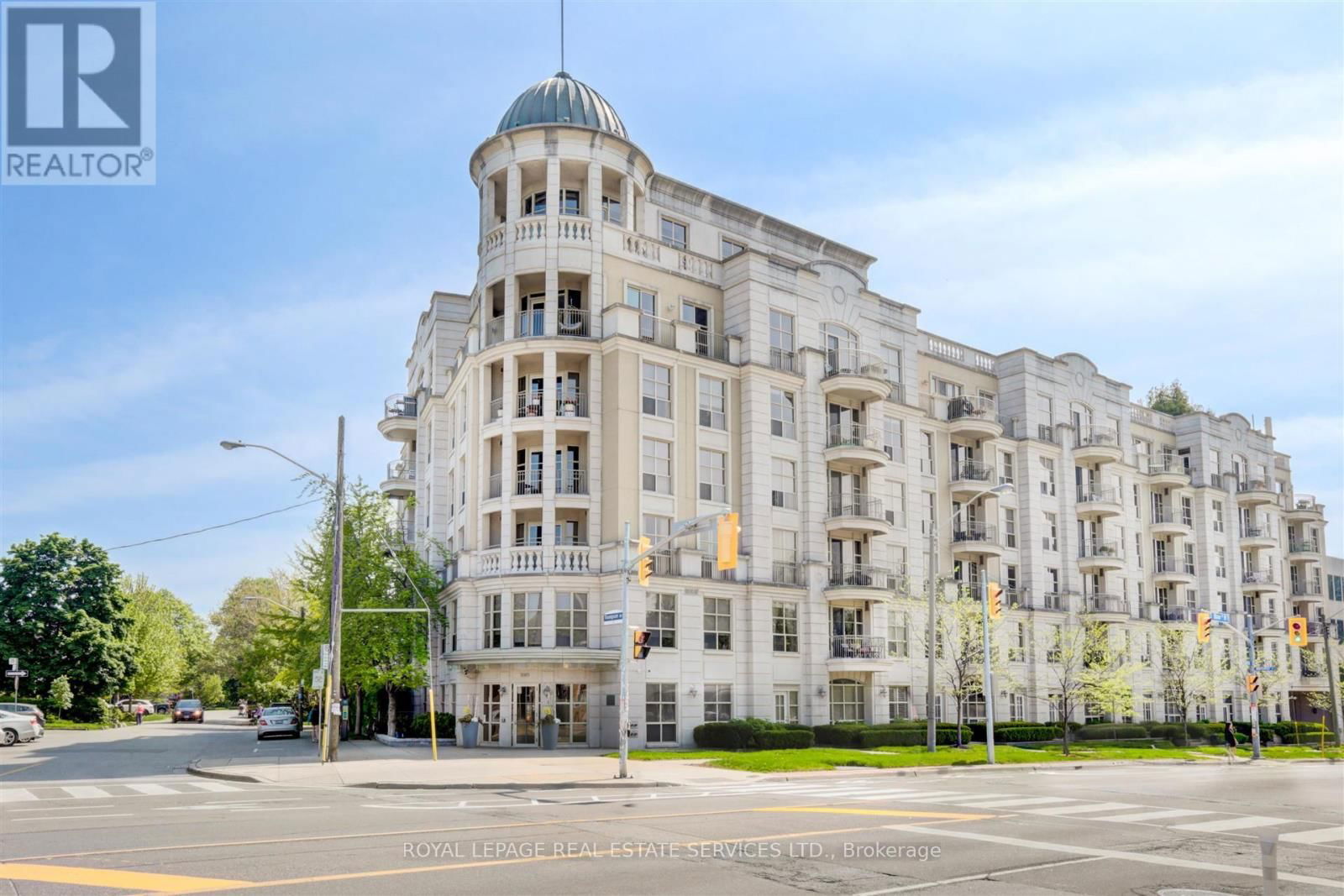 303 - 3085 BLOOR STREET WEST Image 1