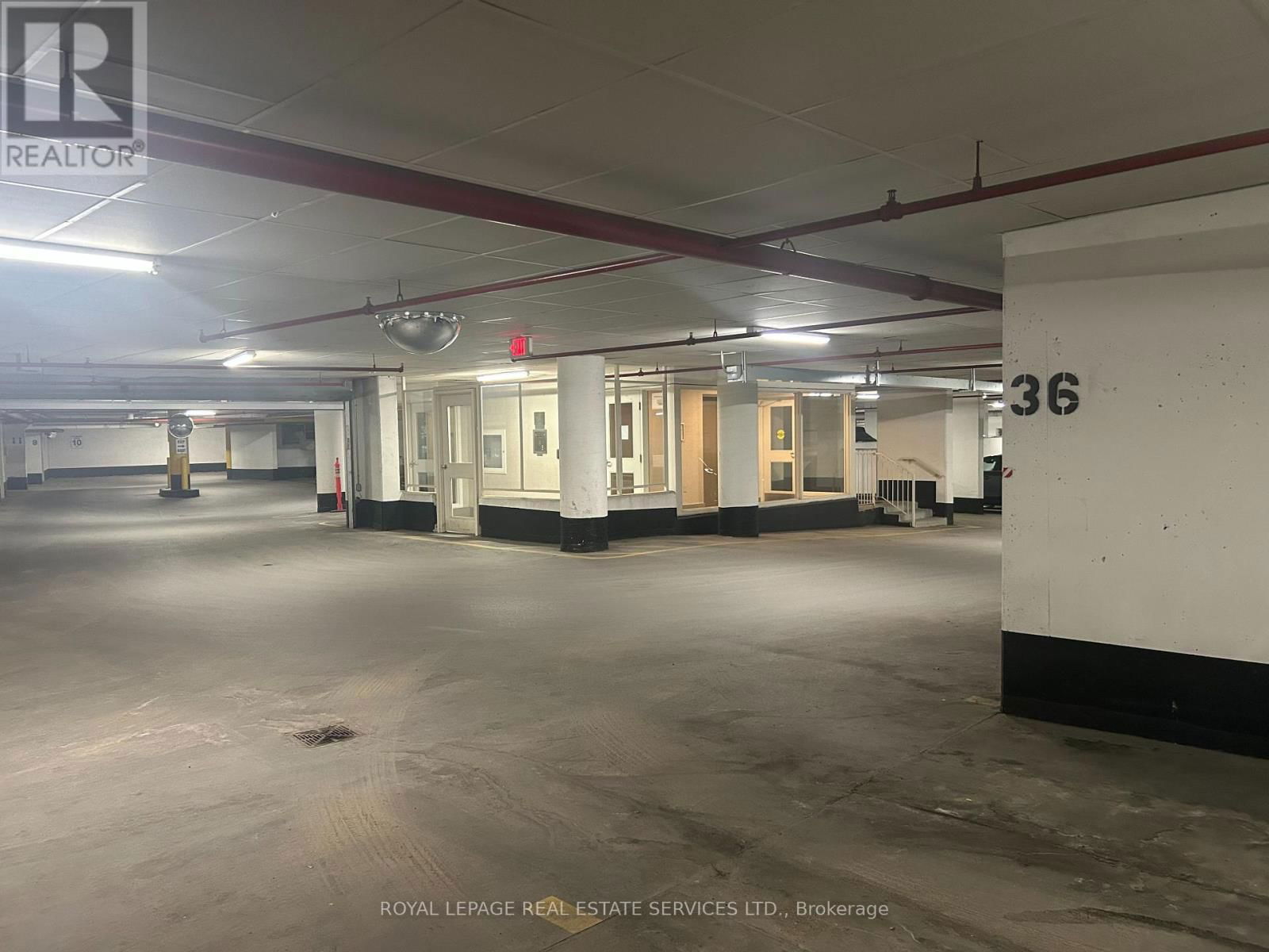 303 - 3085 BLOOR STREET WEST Image 30