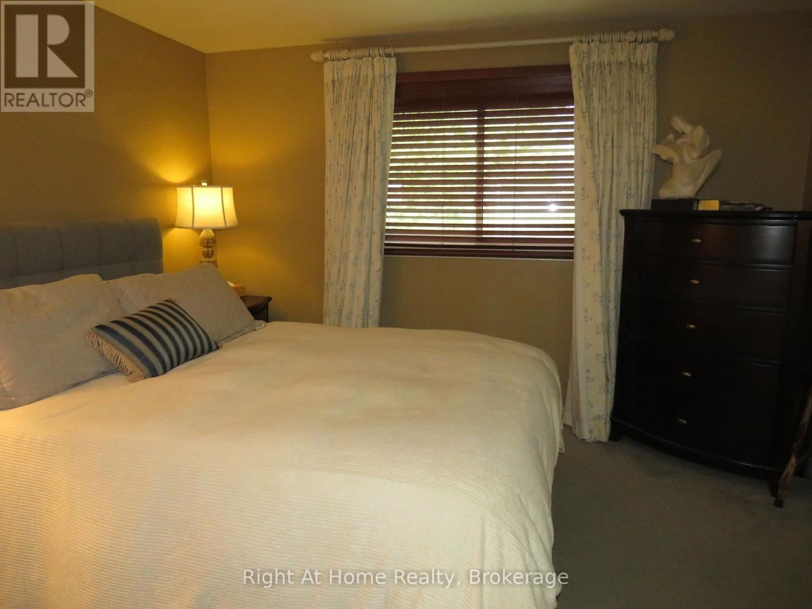 2325 DEVON ROAD Image 20