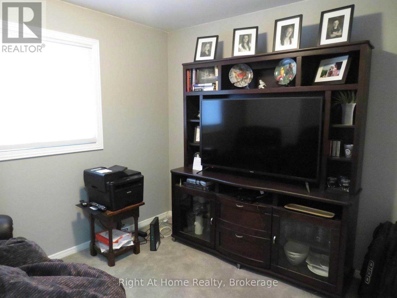 2325 DEVON ROAD Image 24
