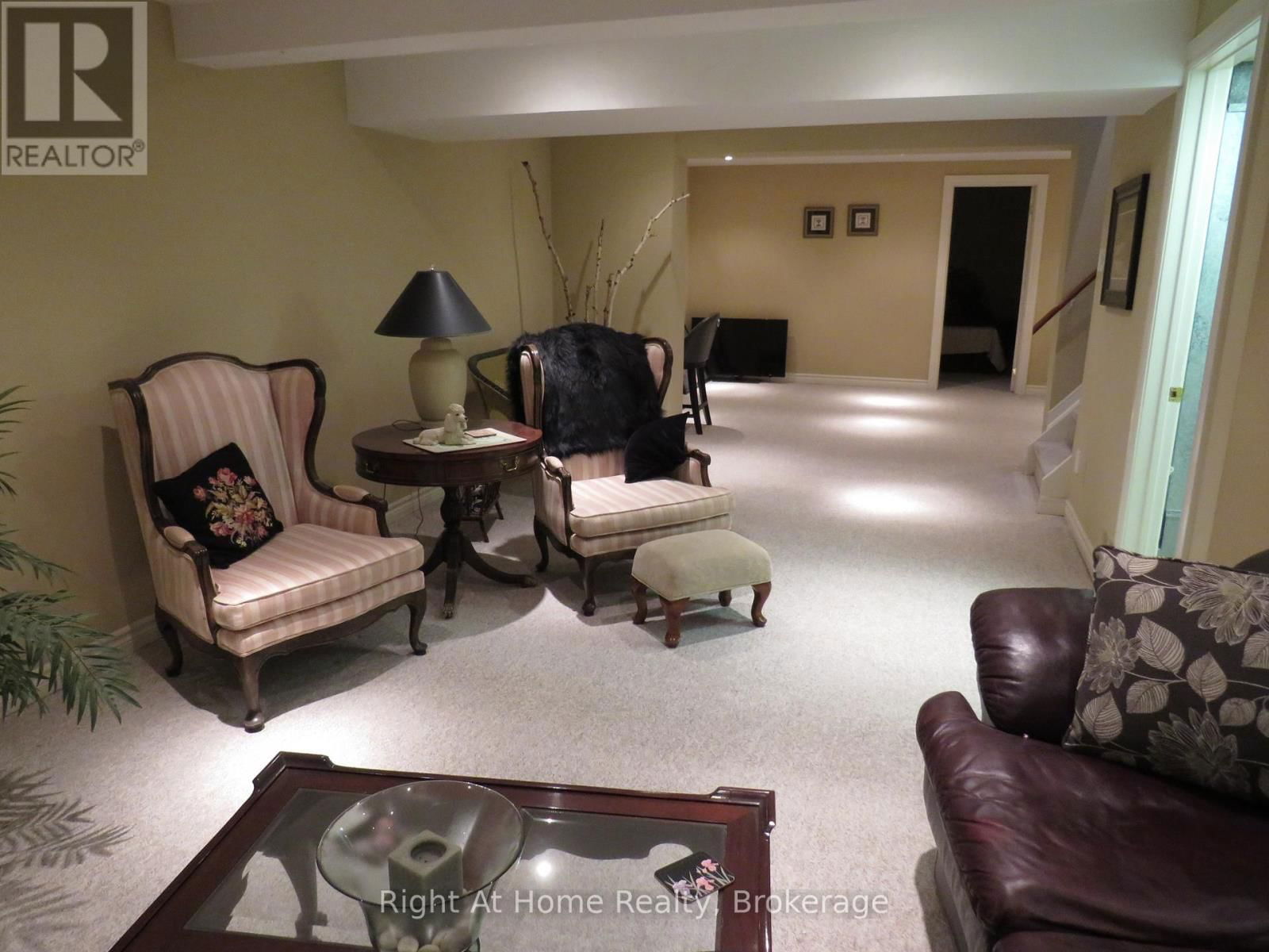 2325 DEVON ROAD Image 29