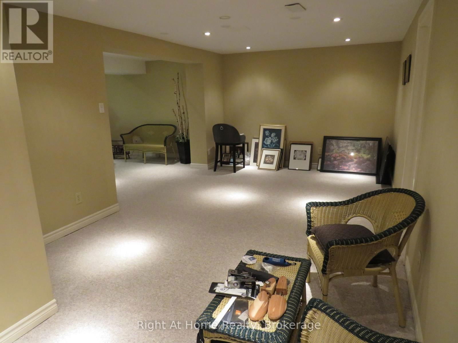 2325 DEVON ROAD Image 31