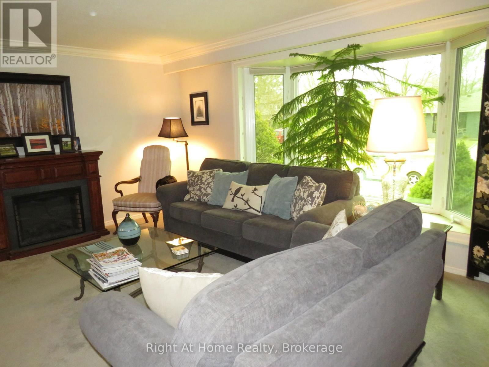 2325 DEVON ROAD Image 7