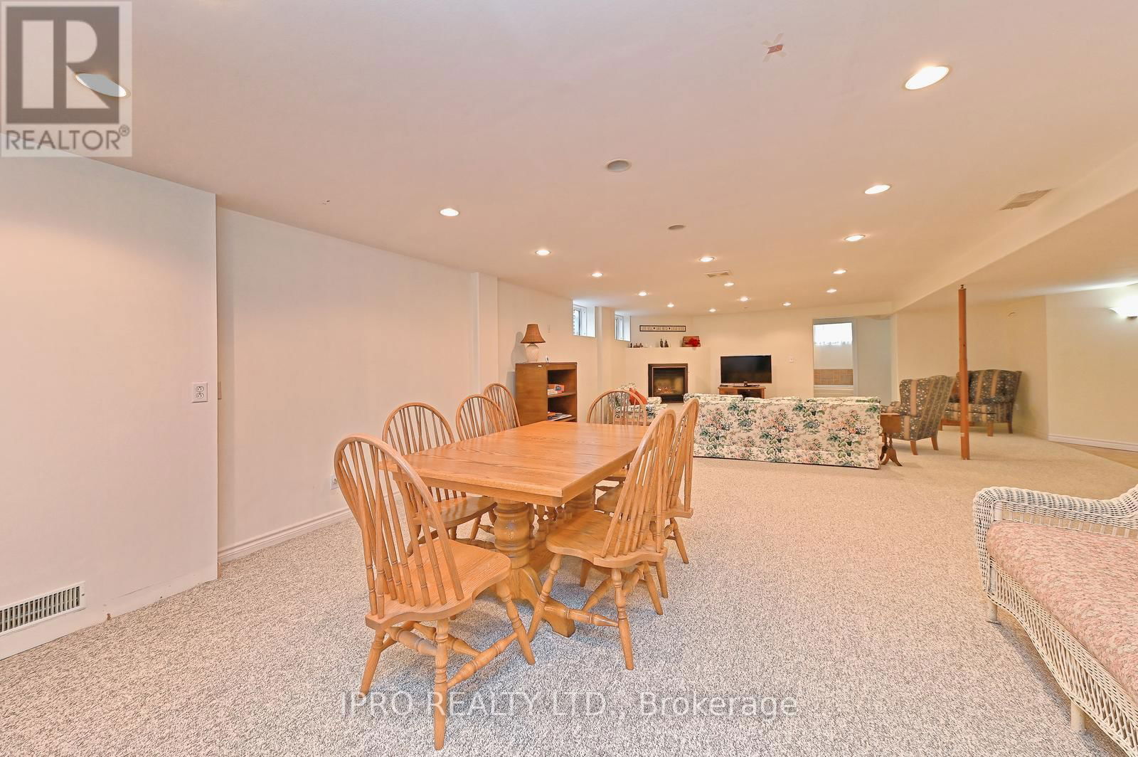 83 ONTARIO STREET Image 42