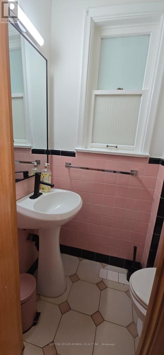 137 EVELYN AVENUE Image 12