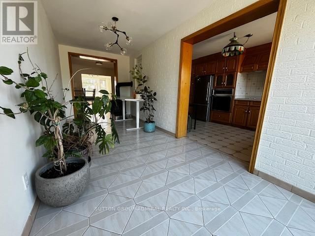 137 EVELYN AVENUE Image 13
