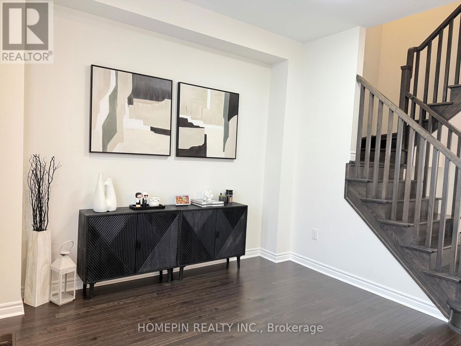 292 FASKEN COURT Image 11