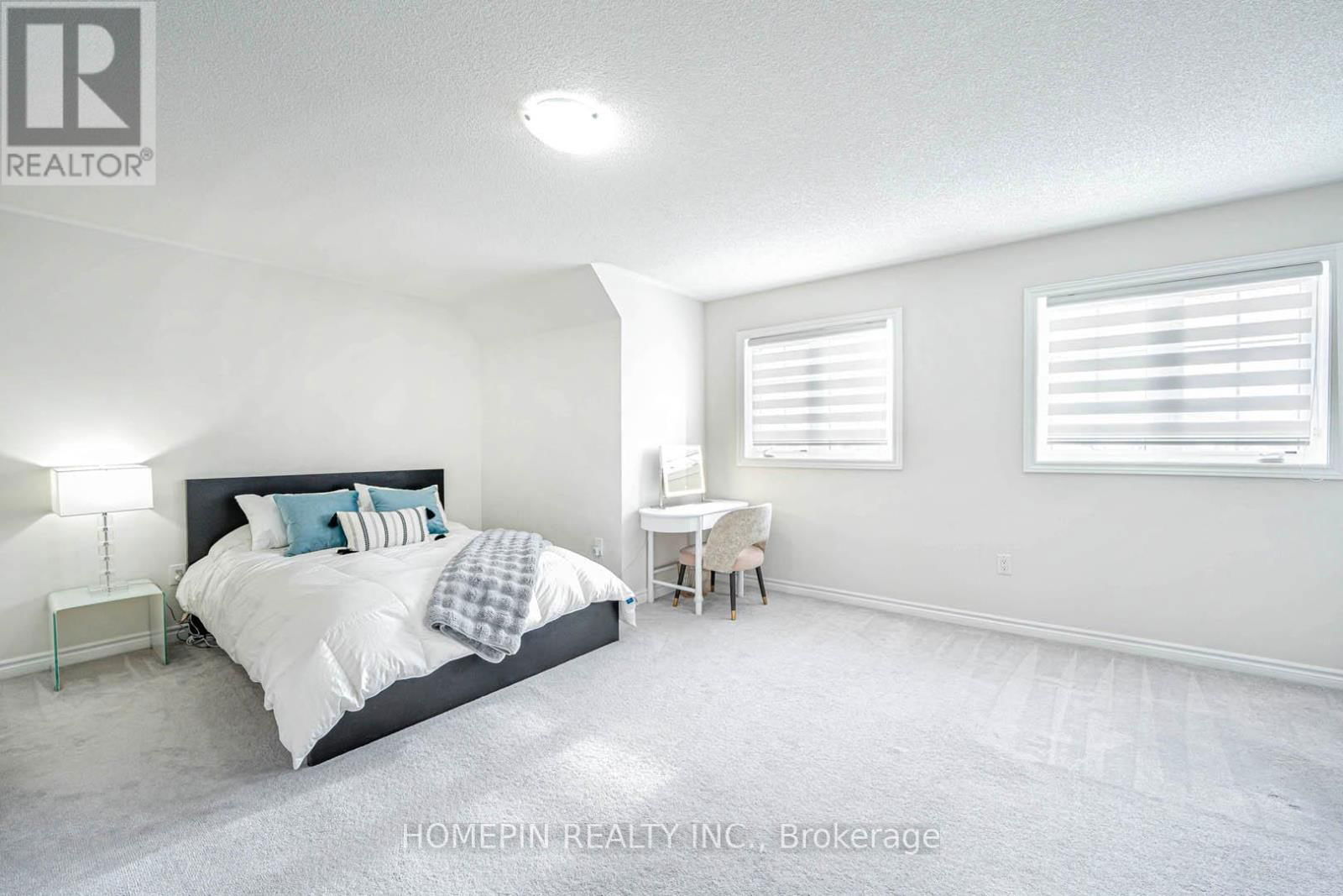 292 FASKEN COURT Image 17