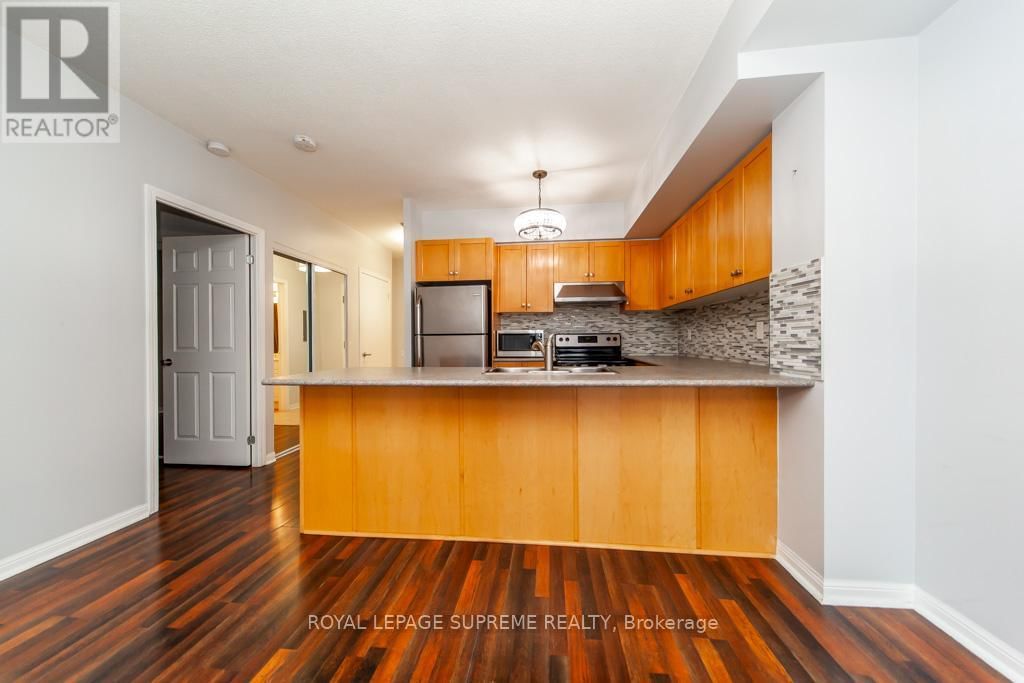 202 - 1600 KEELE STREET Image 18