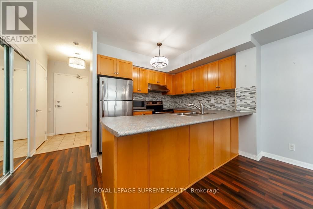 202 - 1600 KEELE STREET Image 20