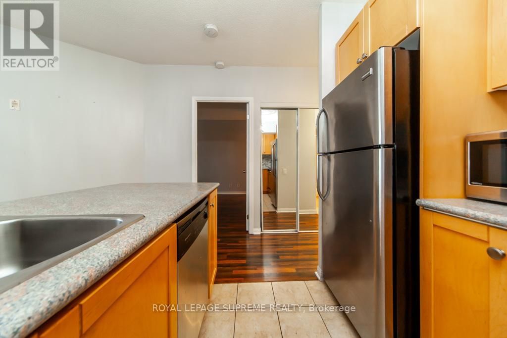 202 - 1600 KEELE STREET Image 21
