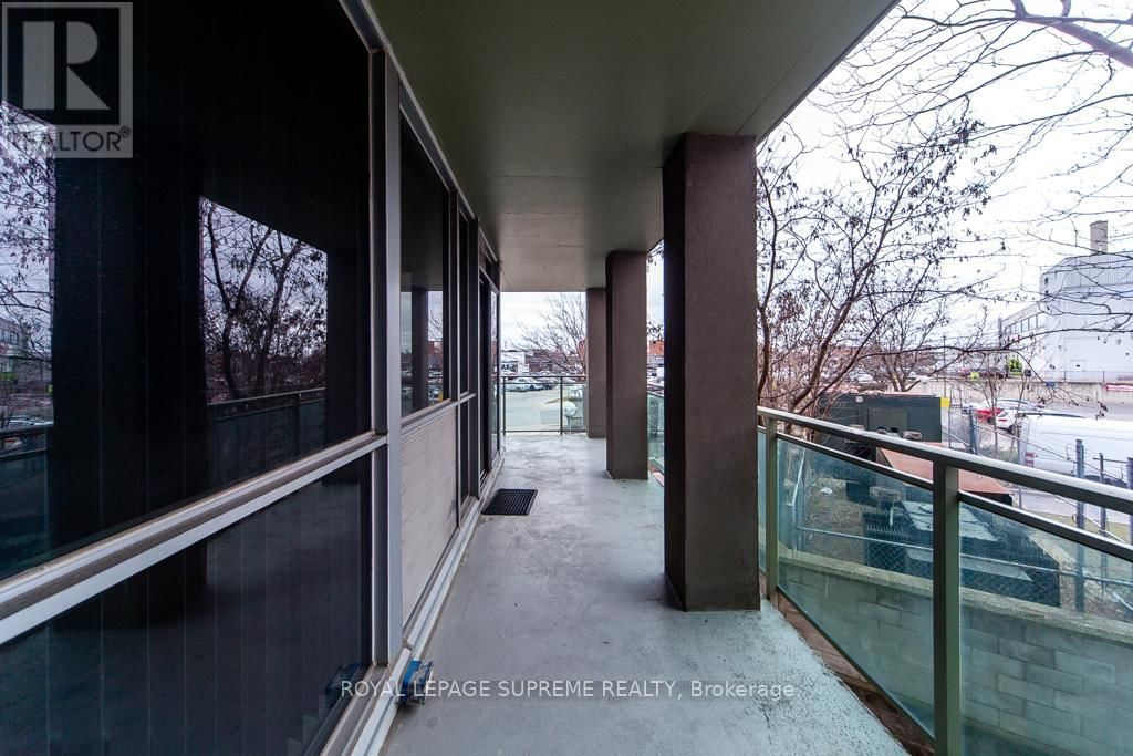 202 - 1600 KEELE STREET Image 35