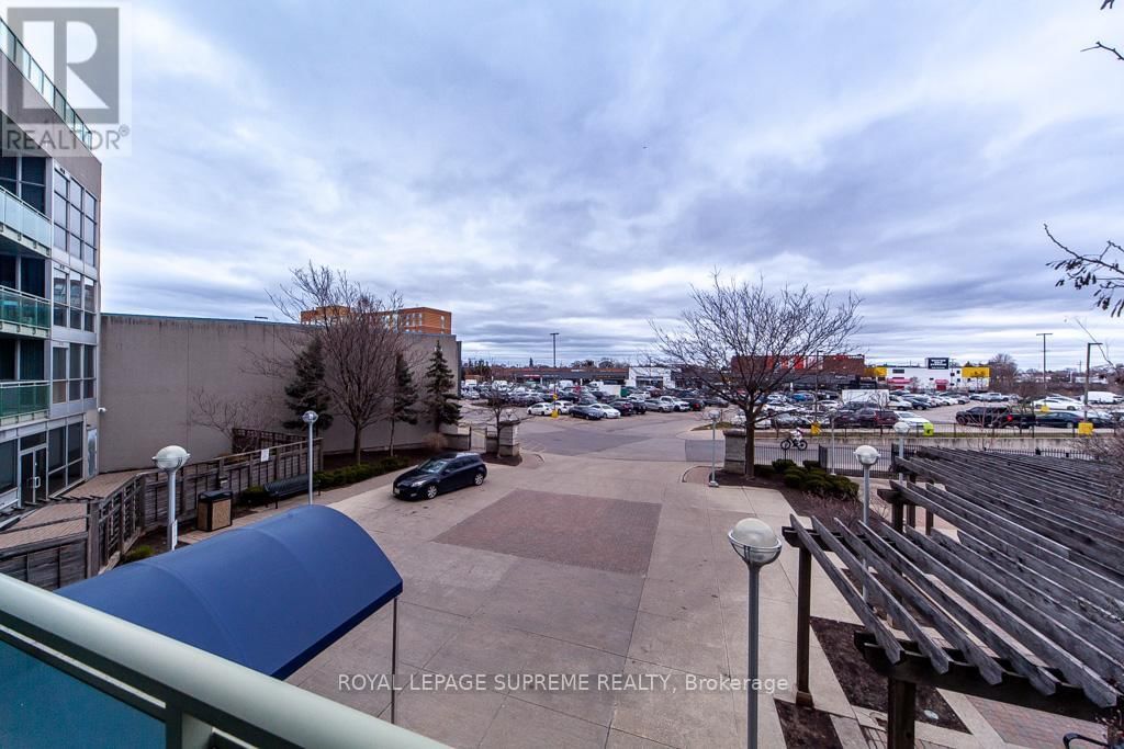 202 - 1600 KEELE STREET Image 36