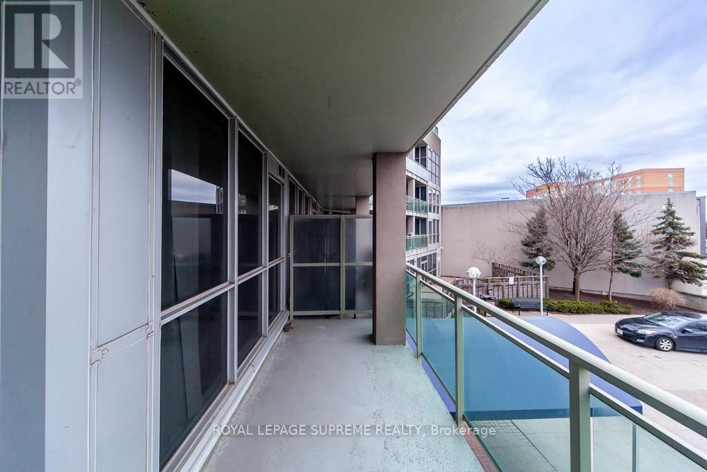 202 - 1600 KEELE STREET Image 37