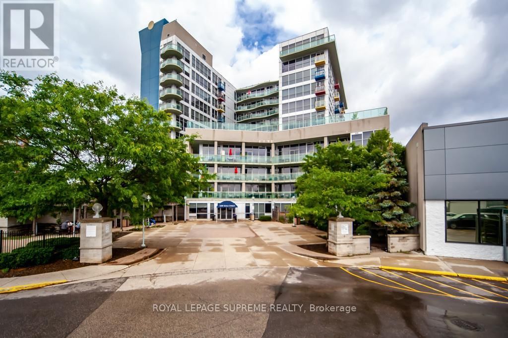 202 - 1600 KEELE STREET Image 5