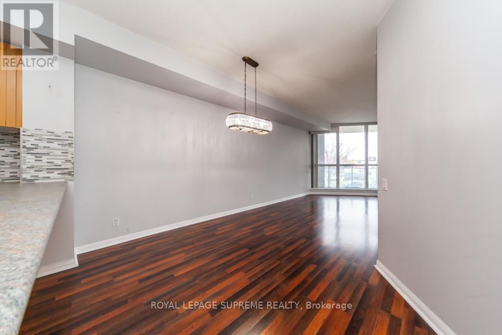 202 - 1600 KEELE STREET Image 9