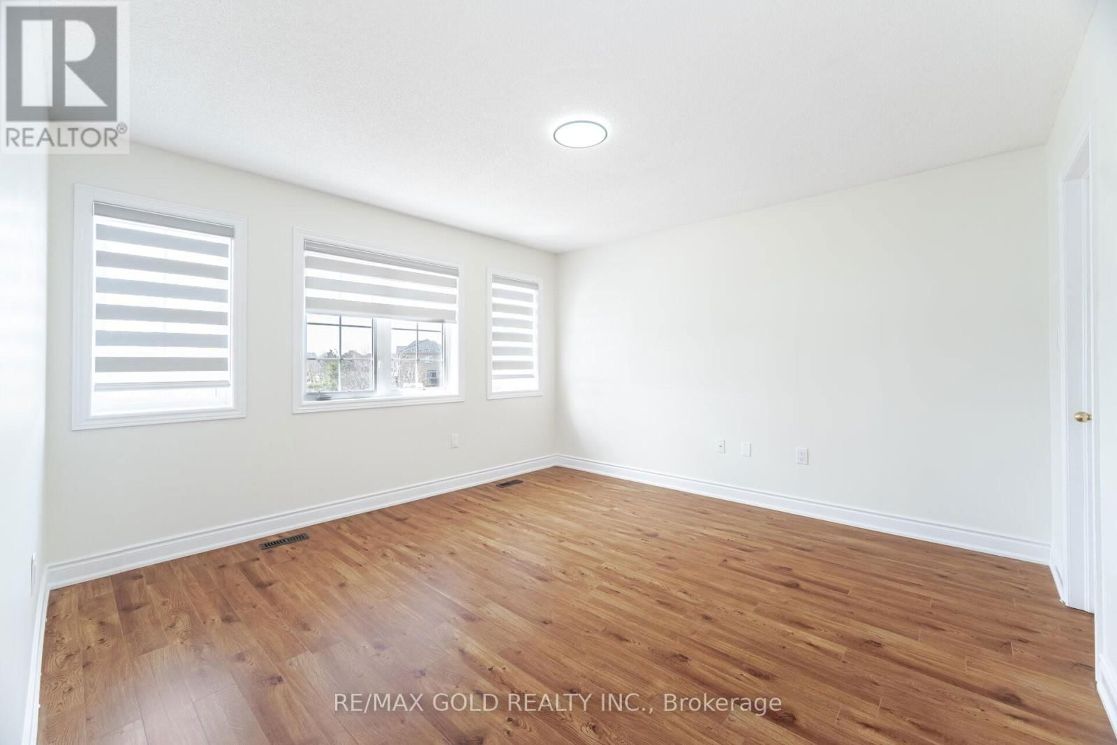 71 MAPLE VALLEY STREET Image 15