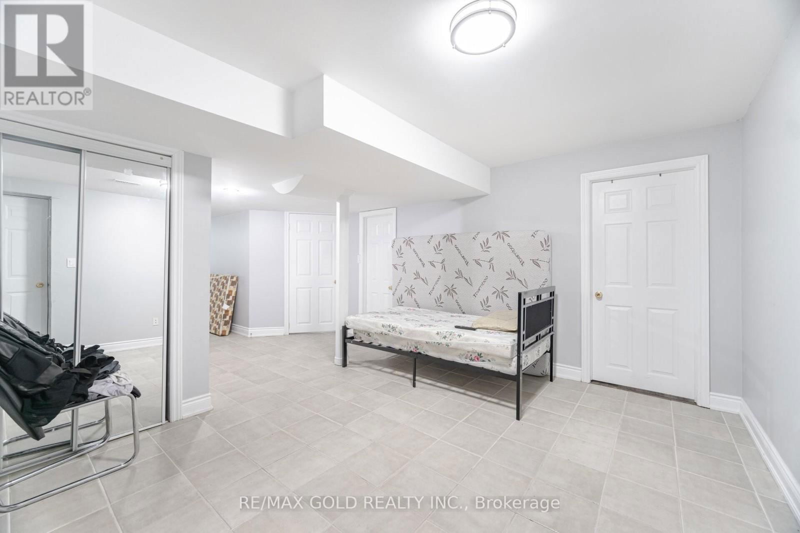 71 MAPLE VALLEY STREET Image 19
