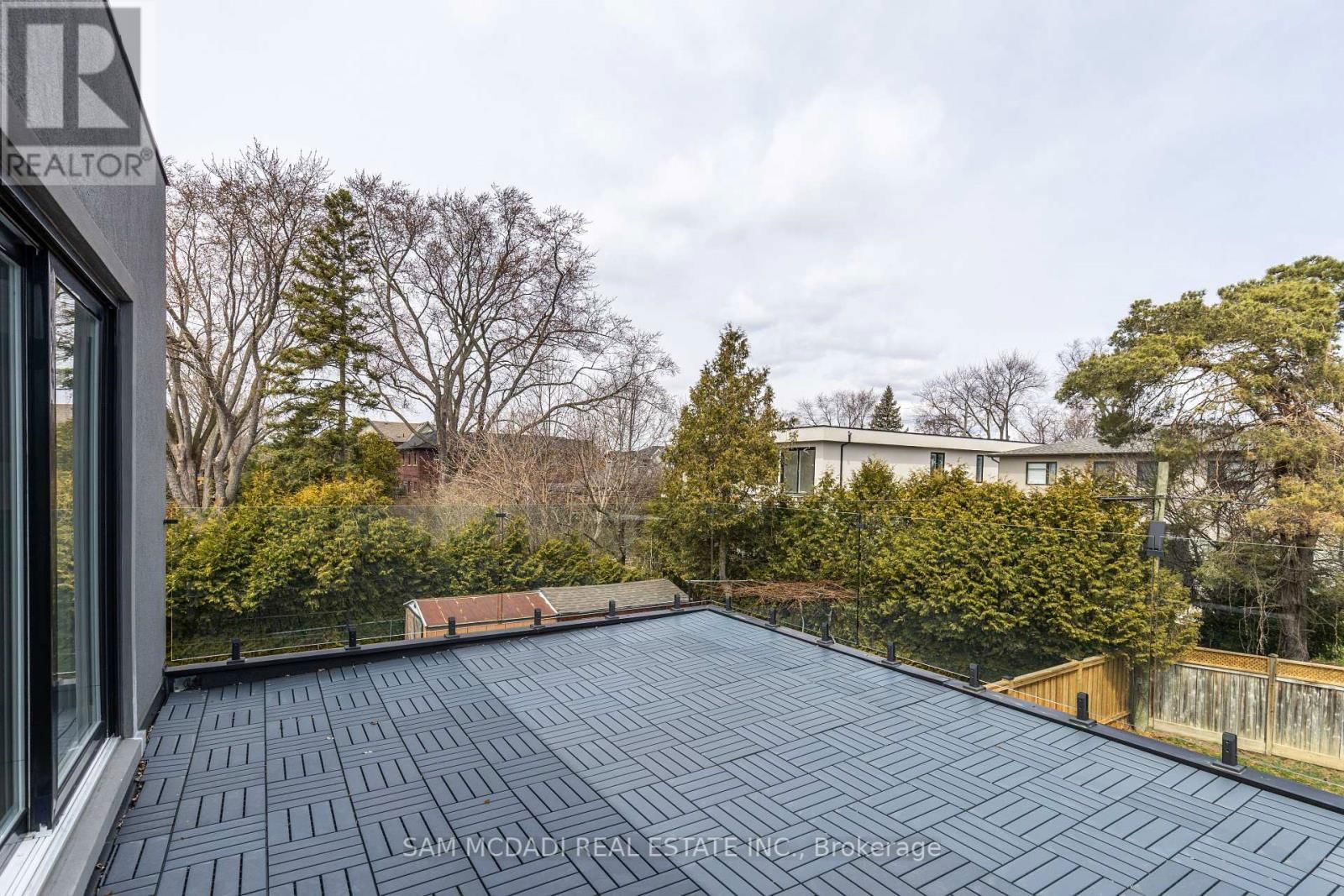 23B MAPLE AVENUE NORTH Image 21