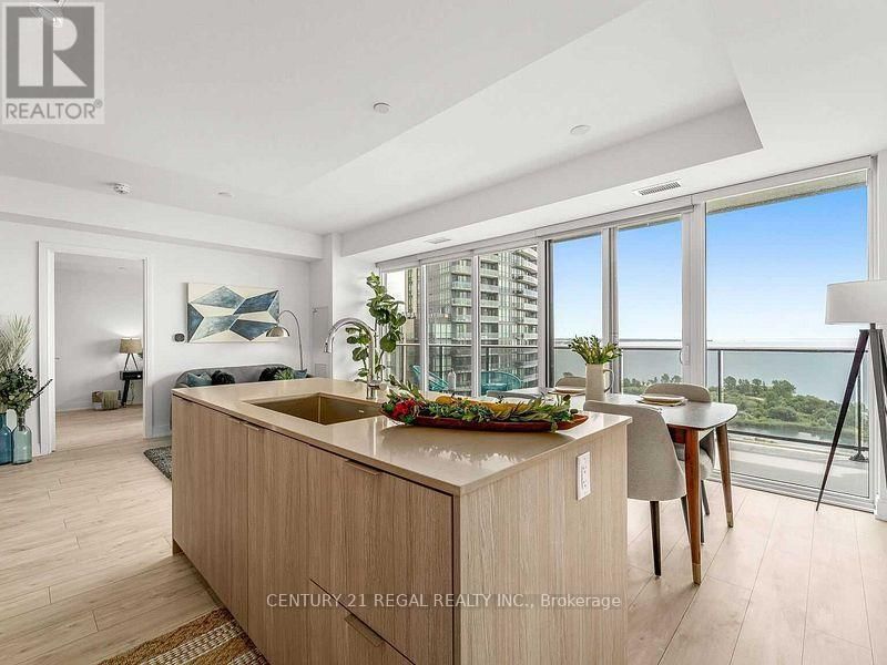 2305 - 70 ANNIE CRAIG DRIVE Image 13
