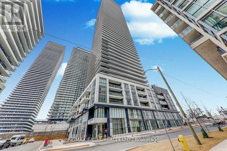 2305 - 70 ANNIE CRAIG DRIVE Image 2