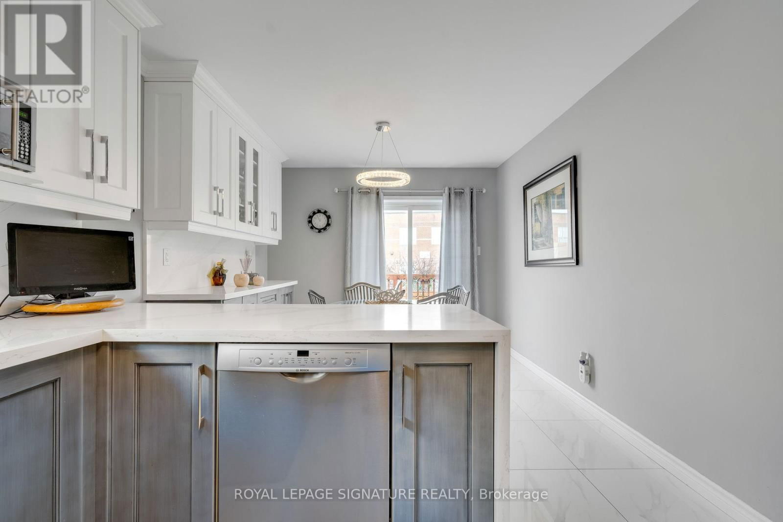 20 THIMBLEBERRY STREET Image 13