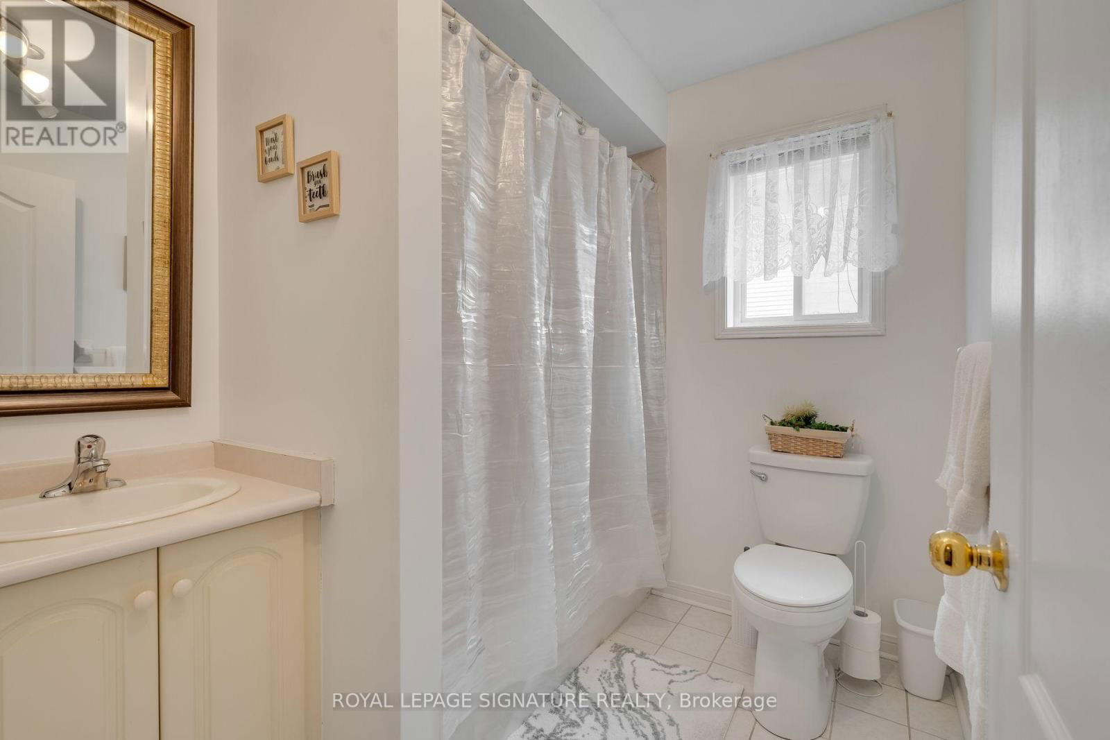 20 THIMBLEBERRY STREET Image 22