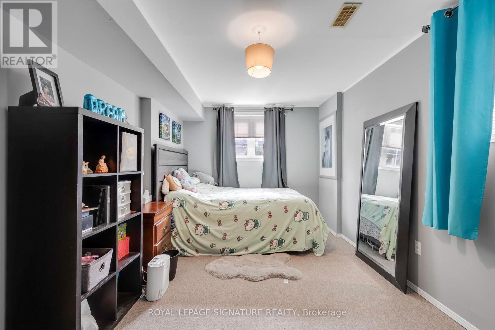 20 THIMBLEBERRY STREET Image 32