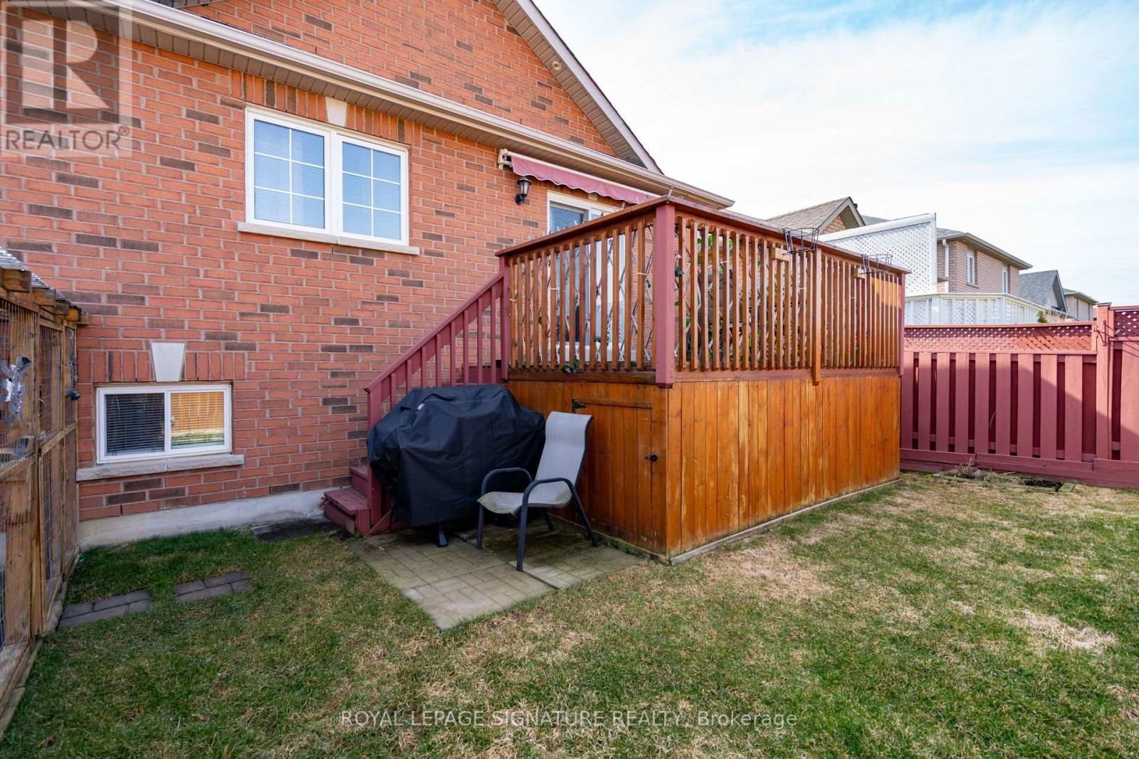 20 THIMBLEBERRY STREET Image 40