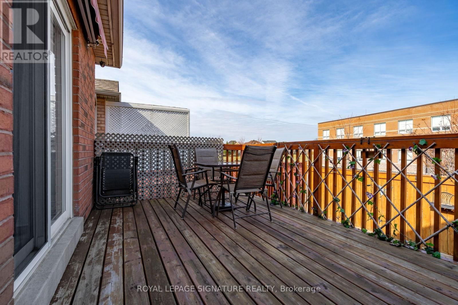 20 THIMBLEBERRY STREET Image 41