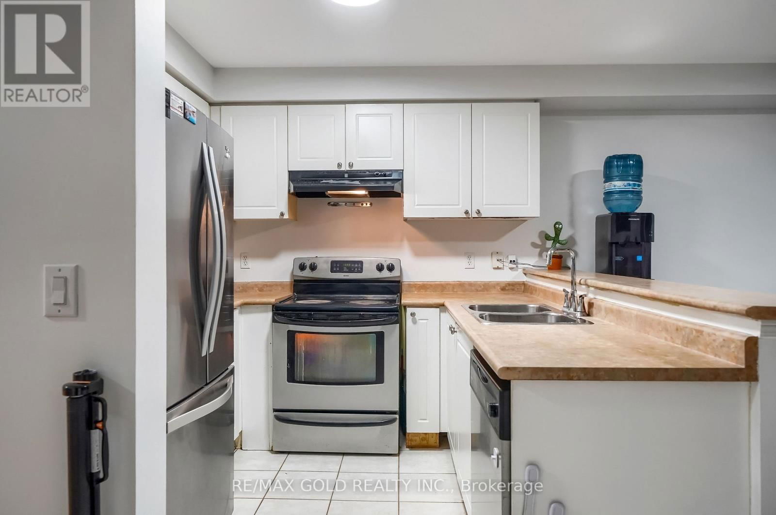 33 - 5055 HEATHERLEIGH AVENUE Image 11