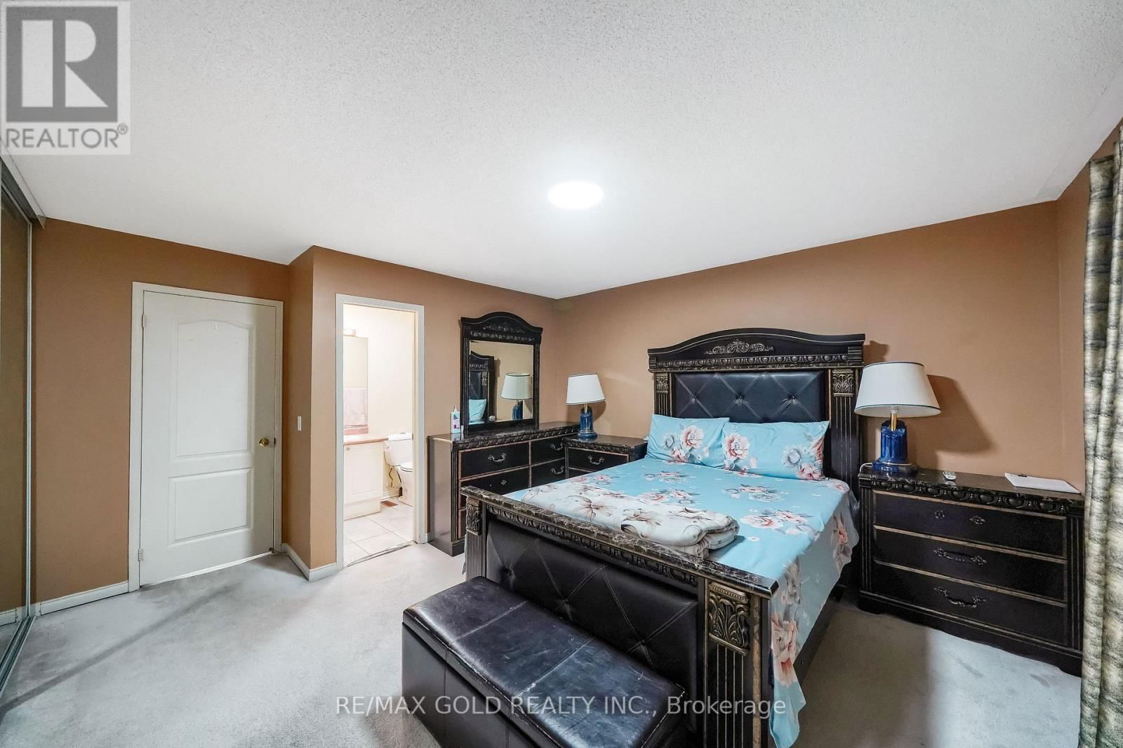 33 - 5055 HEATHERLEIGH AVENUE Image 19