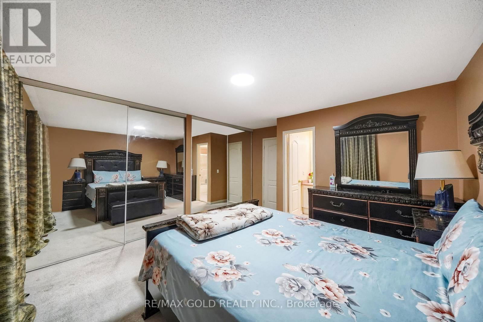 33 - 5055 HEATHERLEIGH AVENUE Image 20