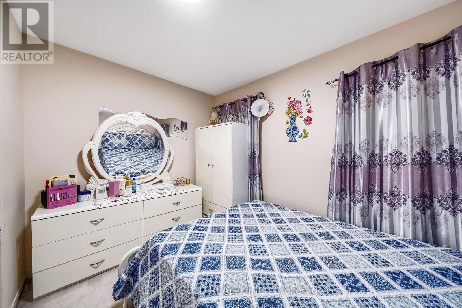 33 - 5055 HEATHERLEIGH AVENUE Image 23