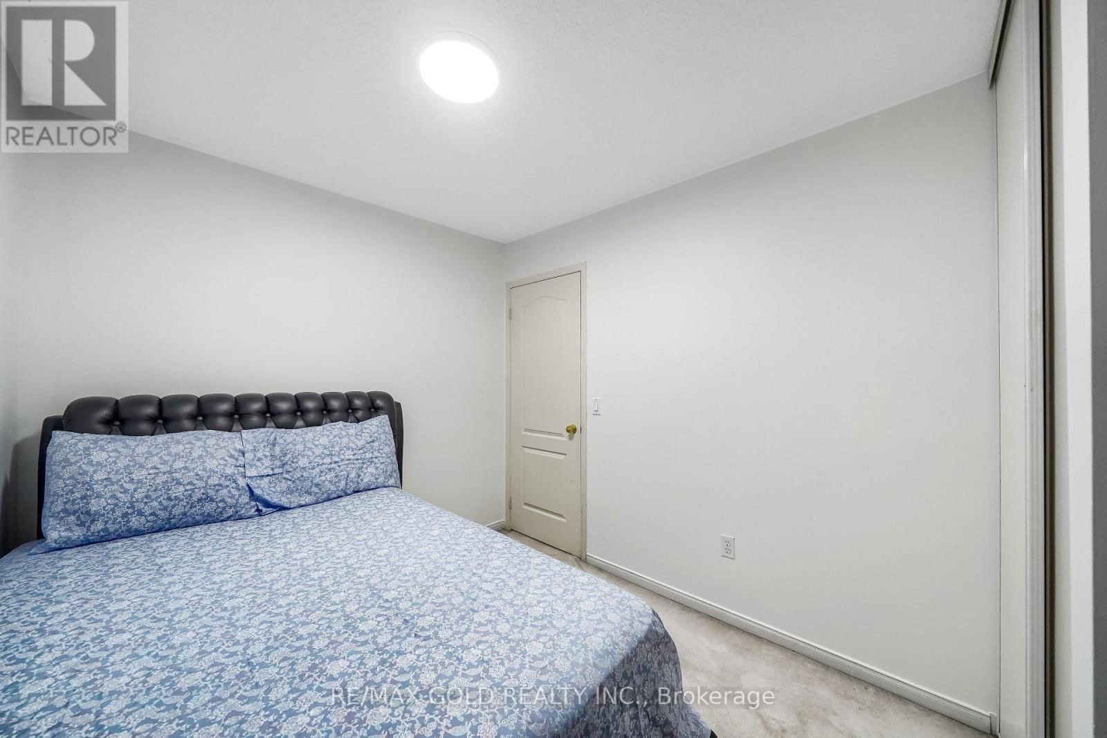 33 - 5055 HEATHERLEIGH AVENUE Image 25
