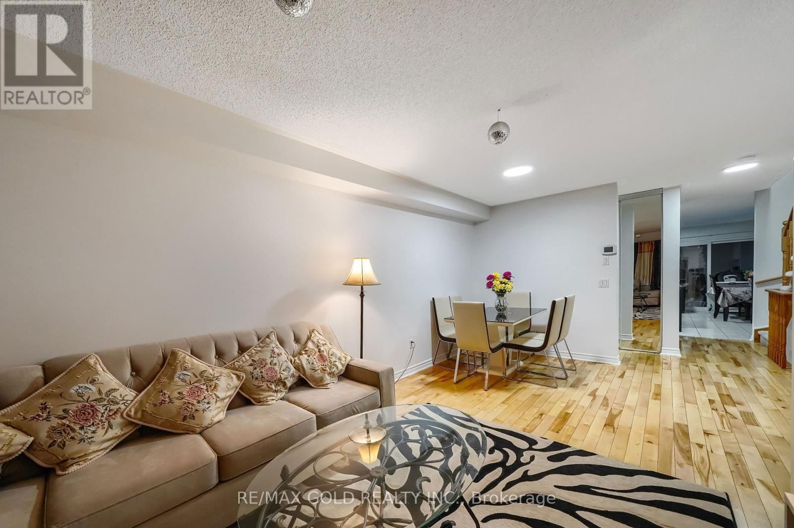 33 - 5055 HEATHERLEIGH AVENUE Image 6