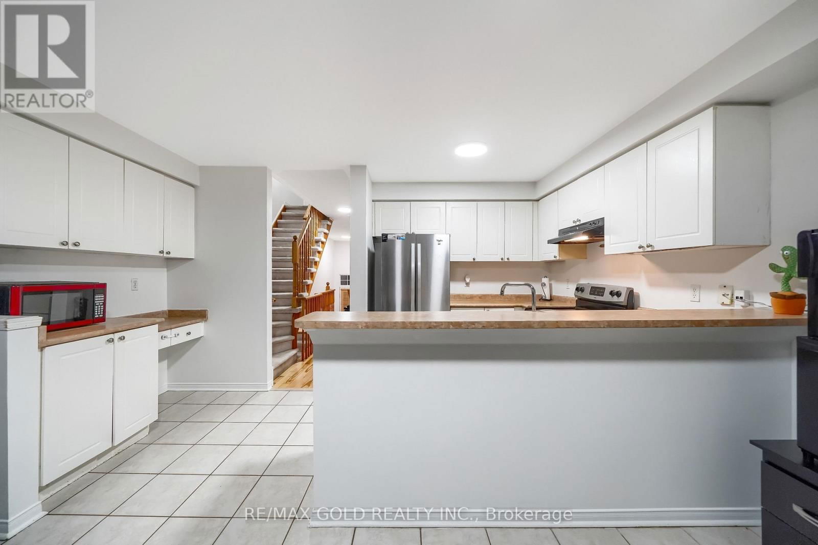 33 - 5055 HEATHERLEIGH AVENUE Image 8