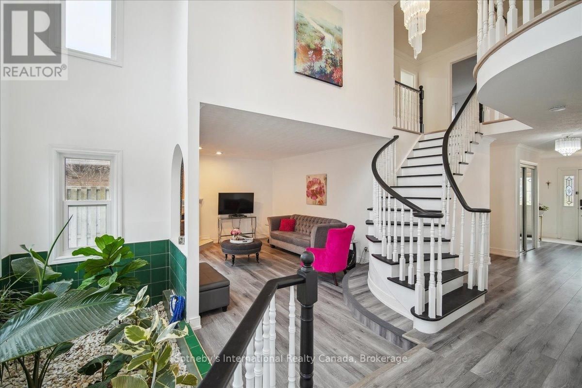 2227 HEADON ROAD Image 14